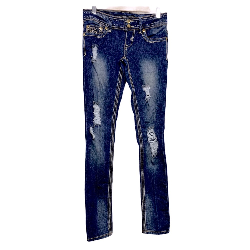 TWENTY-ONE BLACK Jeans by Rue21 Gem Distressed denim - Picture 2 of 13